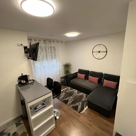 2 Pieces Proche Du Centre Paris 15 Min Apartment Rosny-sous-Bois Exterior photo
